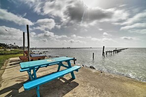 Rumah (2 Bedrooms) | Interior