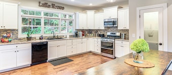 Modern Tims Ford Lake Home w/ Private Dock & Pool!