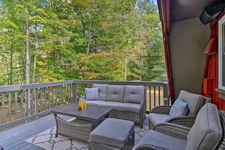 House (2 Bedrooms) | Interior. Ski Chalet on Saco < 2 Mi To Attitash Resort!