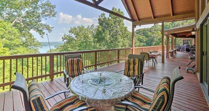 Custom Cabin w/ 12 Acres on Dale Hollow Lake!