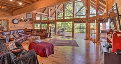 Custom Cabin w/ 12 Acres on Dale Hollow Lake!