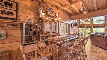 Rumah (6 Bedrooms) | Interior