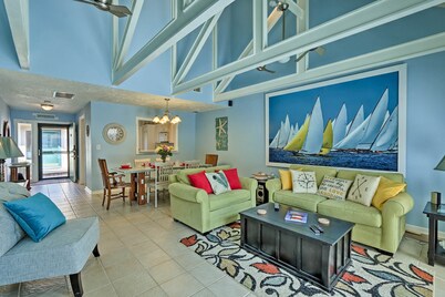 Resort Pool & Golf: Palmetto Dunes Beach Villa