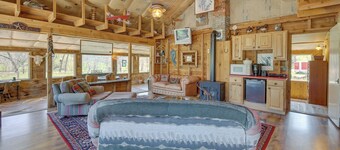 The Ranch at Keystone: 9 Mi to Mount Rushmore!