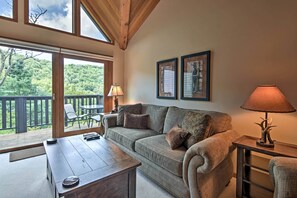 Apartment (2 Bedrooms) | Interior - Beech Mountain Condo w/ Balcony, Walk to Resort! (Banner Elk)