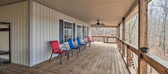 Lakefront Retreat w/ Views, Near Mammoth Cave!