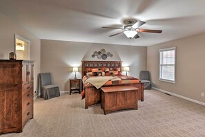 House (4 Bedrooms) | Interior - Lakefront Retreat w/ Views, Near Mammoth Cave! (Cub Run)