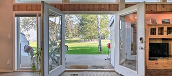 Sunny Pagosa Springs Escape w/ Deck & Views!