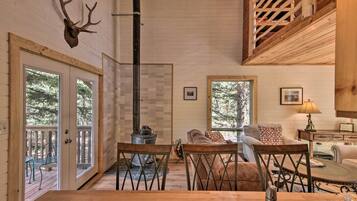 House (1 Bedroom) | Interior