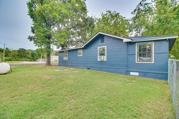 House (3 Bedrooms) | Interior - Half-mi to Marina: Pet-friendly Disney Home (Disney)