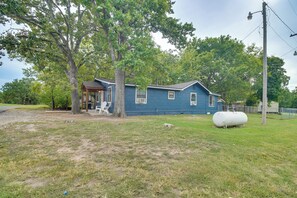House (3 Bedrooms) | Interior - Half-mi to Marina: Pet-friendly Disney Home (Disney)