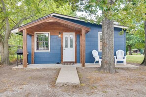 House (3 Bedrooms) | Front of property