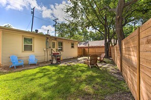 Cottage (2 Bedrooms) | Interior - Walk to Dtwn Forney: 'gigi's Place' w/ Fire Pit (Forney)