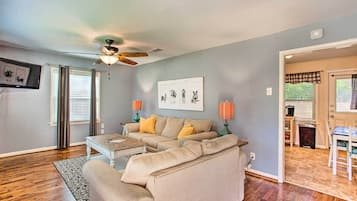 Cottage (2 Bedrooms) | Interior