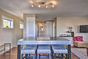 Apartment (1 Bedroom) | Interior