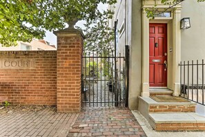 House (2 Bedrooms) | Interior - Historic Home w/ Garden: Walk to Center City! (Philadelphia)