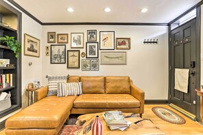 House (2 Bedrooms) | Bahagian dalam
