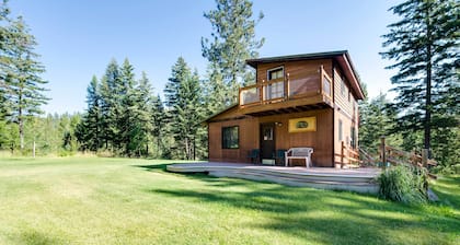 Conconully Cabin on 42 Private Acres Near Hiking!