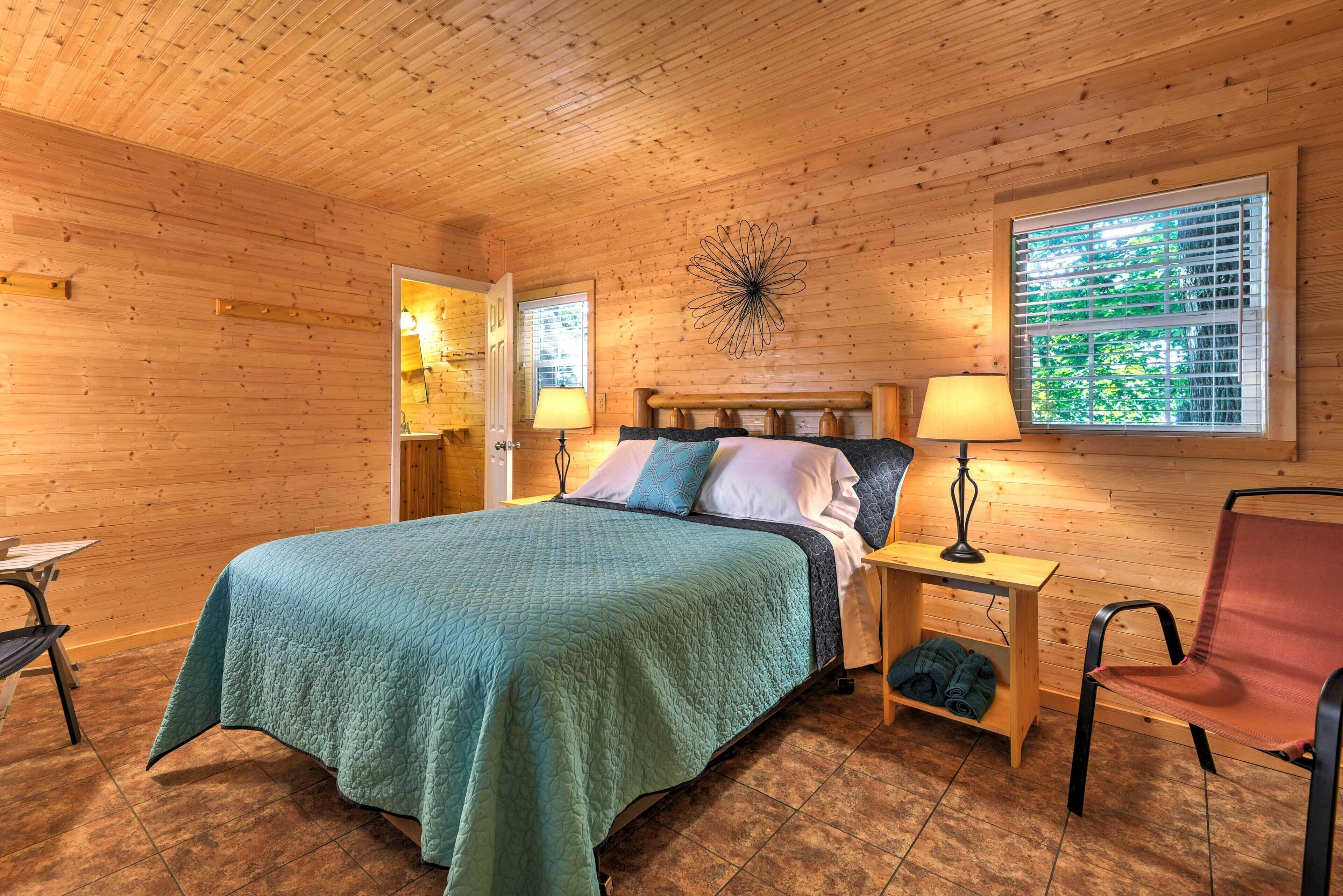 4 bedrooms, bed sheets