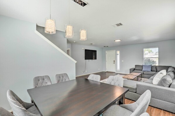 Dining - Spacious + Sunny Austin Home ~ 12 Mi to Dtwn! (Austin)