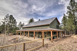 House (3 Bedrooms) | Interior - Family Home w/ Fire Pit & Grill ~ 1 Mi to Slopes! (Angel Fire)