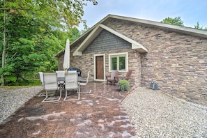 House (2 Bedrooms) | Interior - Modern Arcadia Farmhouse on 80 Acres w/ Fire Pit! (Arcadia)