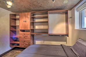 Apartment (2 Bedrooms) | Interior - Homey Mtn View Escape: 11 Mi to Garden of the Gods (Cascade)