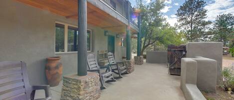 Apartment (2 Bedrooms) | Front of property