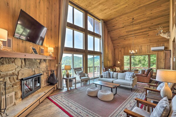 House (5 Bedrooms) | Front of property