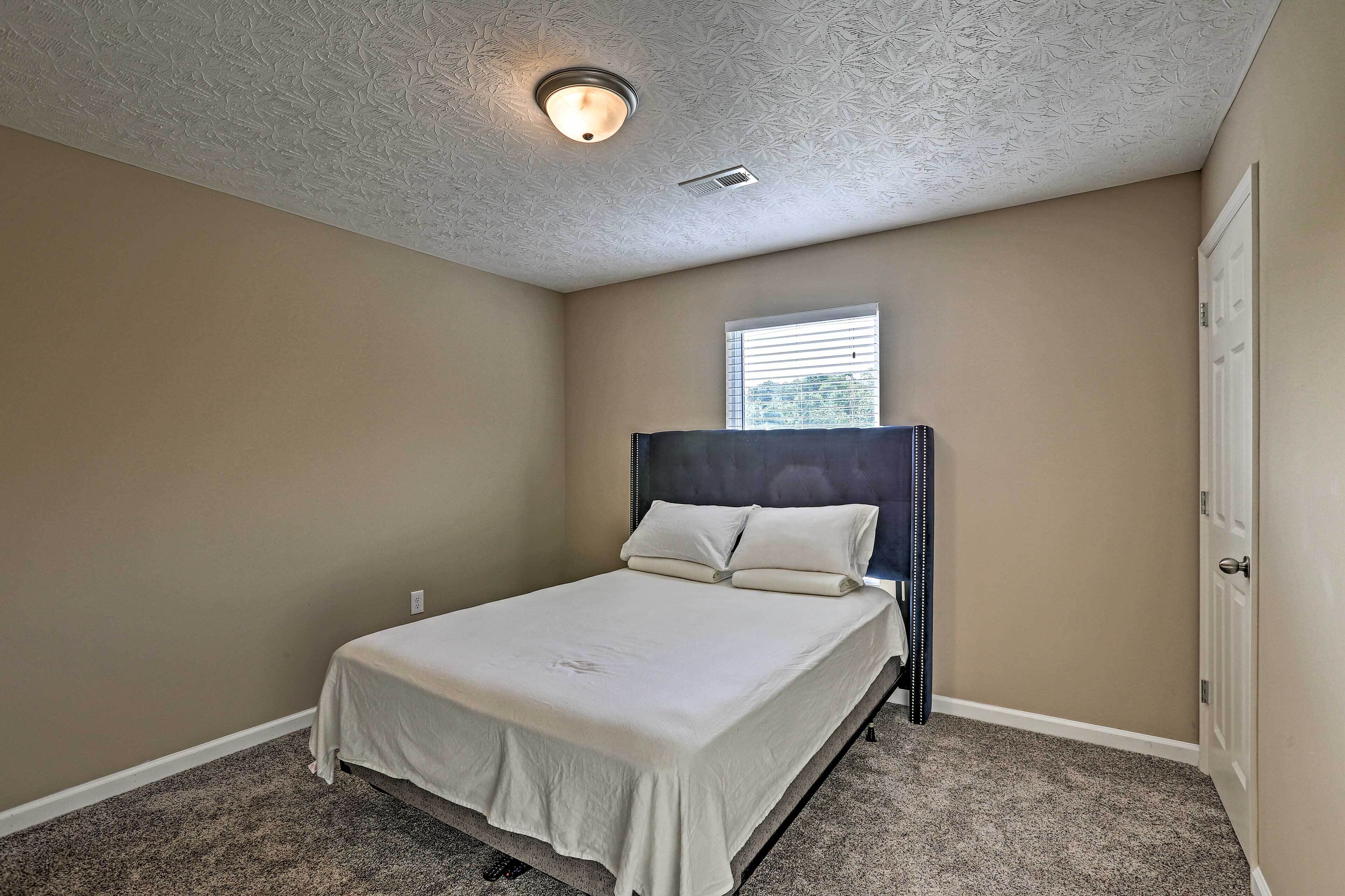 5 bedrooms, bed sheets