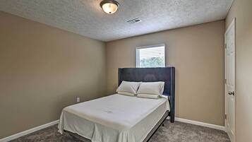 5 bedrooms, bed sheets