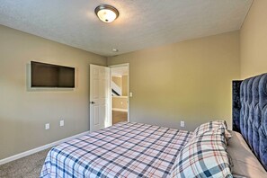 5 bedrooms, bed sheets