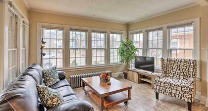 Lakewood Home w/ Yard ~ 8 Mi to Cleveland!