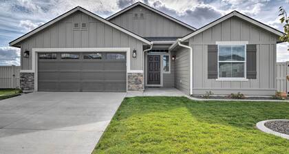 Modern Caldwell House w/ Yard & Furnished Patio!