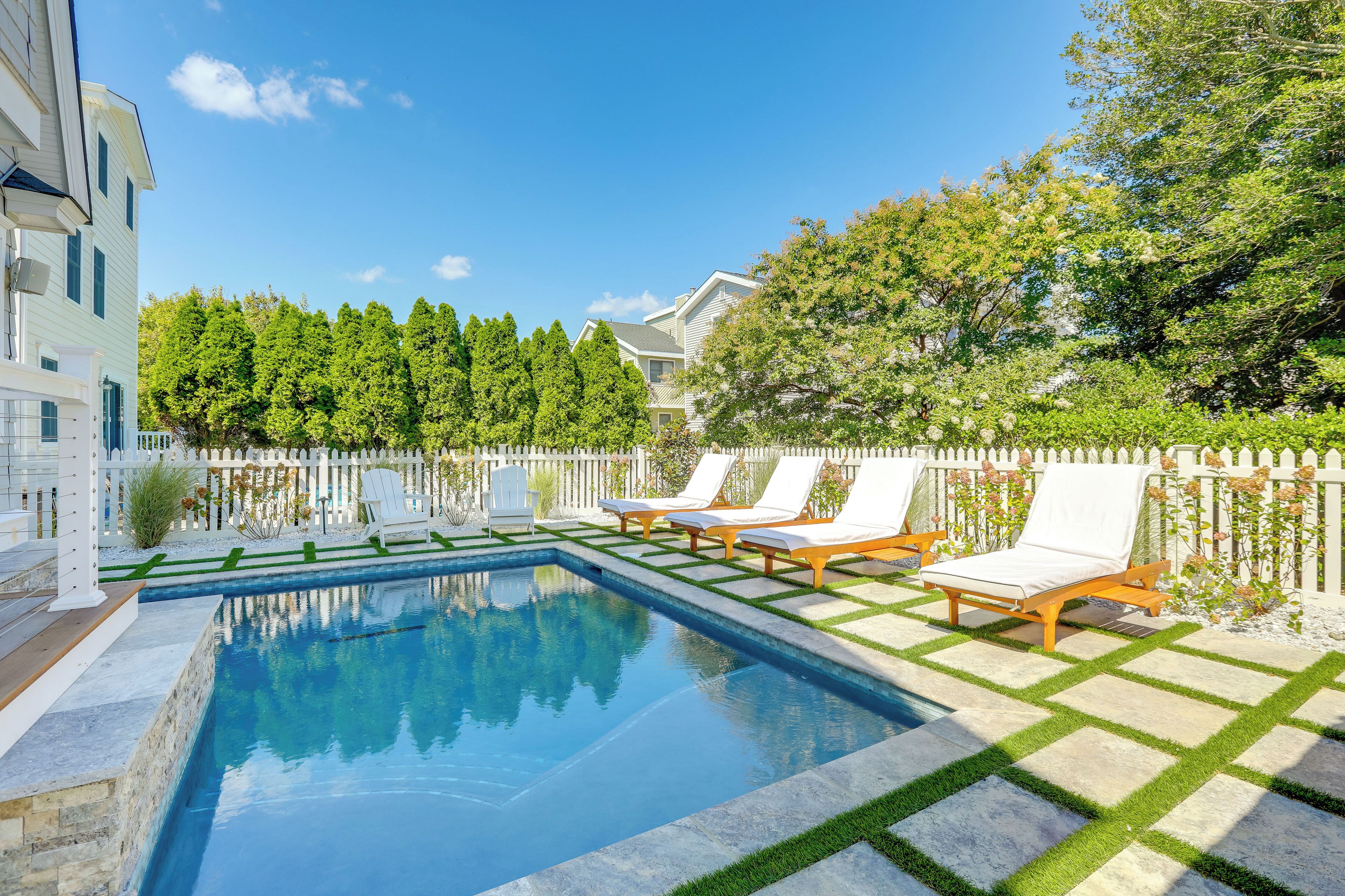 House (6 Bedrooms) | Interior