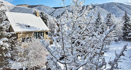 Colorado Escape w/ Pool Access & Mountain Views!