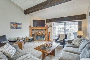 Apartment (2 Bedrooms) | Front of property