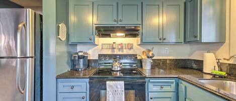 House (4 Bedrooms) | Interior