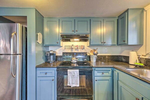 House (4 Bedrooms) | Interior