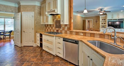 Spacious Stallion Lake Ranch Home w/ Patio