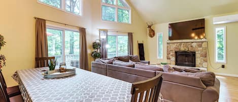 House (3 Bedrooms) | Front of property