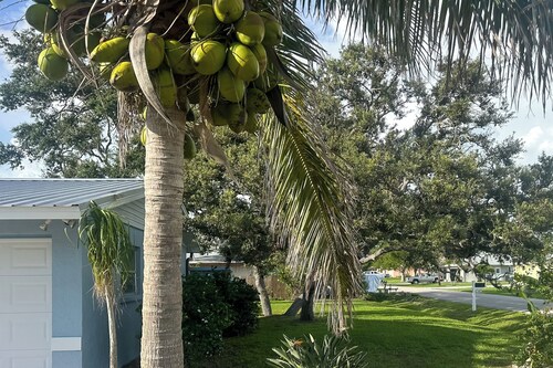 Quiet Venice Retreat With Private Lanai & Pool!