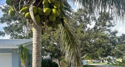 Quiet Venice Retreat With Private Lanai & Pool!