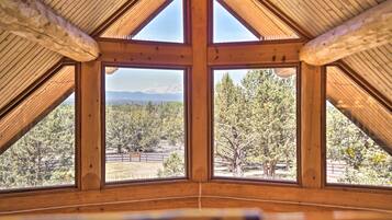 Rumah (4 Bedrooms) | Interior