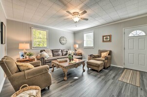 Cottage (2 Bedrooms) | Interior