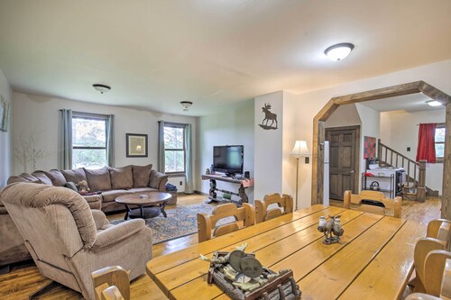 Rural Republic House w/ Yard Near ATV Trails!