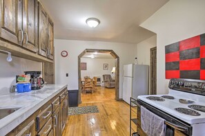 House (3 Bedrooms) | Private kitchen