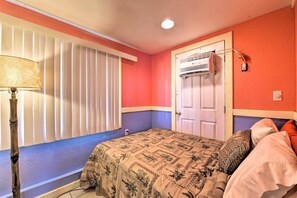 Interior - Oceanfront Sargent Beach Home w/ Dock! (Bay City)