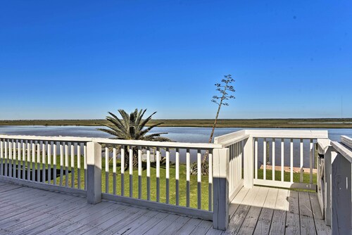 Oceanfront Sargent Beach Home w/ Dock!