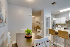 Dining - Renovated Sunny Port St Lucie Home w/ Outdoor Pool (Port Saint Lucie)